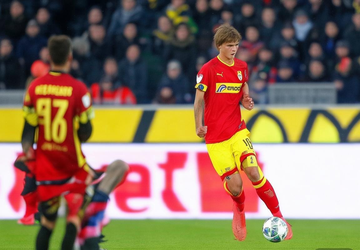 德甲焦点战：门兴纽伦堡激战正酣，球星闪耀与年轻潜力对决(图4)